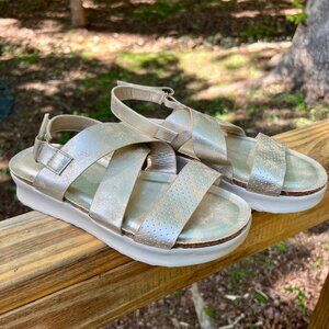 Pierre Dumas metallic sandals with ankle strap - Size 8.5